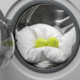 découvrez comment bien doser le poids de votre couette dans la machine à laver pour garantir un lavage efficace et préserver la qualité de votre linge de maison.