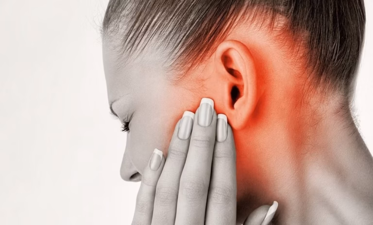 Douleur cervicale remontant à la tête : causes et solutions