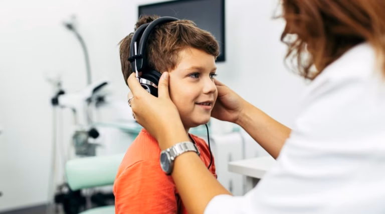 Médicaments, appareils auditifs, soins dentaires : vers un accès aux soins plus restreint ?